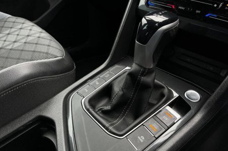 2021 Volkswagen Tiguan - photo 30