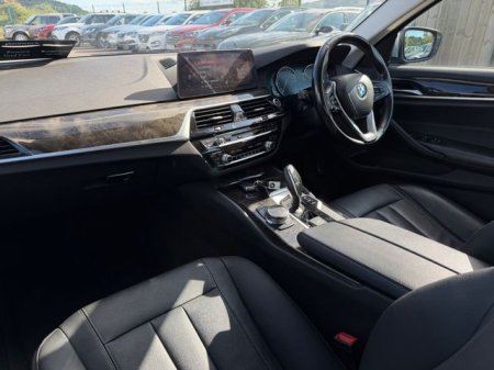2017 BMW 5-Series - photo 10