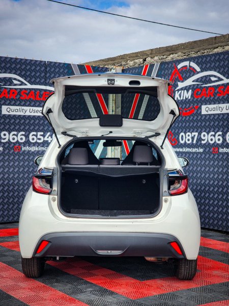 2023 Toyota Yaris - photo 15