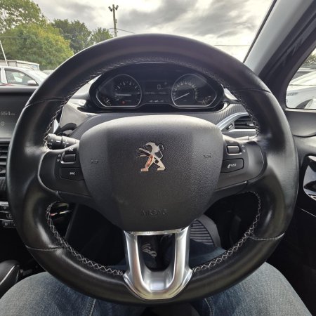 2018 Peugeot 208 - photo 23
