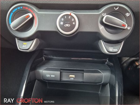 2025 Kia Stonic - photo 13