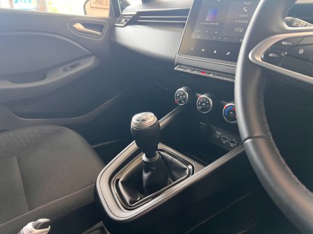 2023 Renault Clio - photo 8