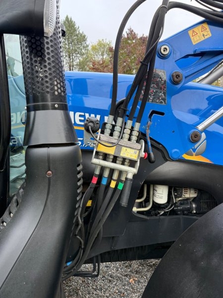 2014 New Holland T6.175 - photo 8