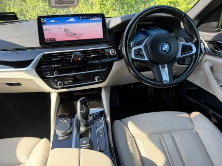 2022 BMW 5-Series - photo 20