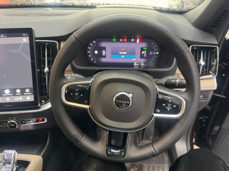 2025 Volvo XC90 - photo 9