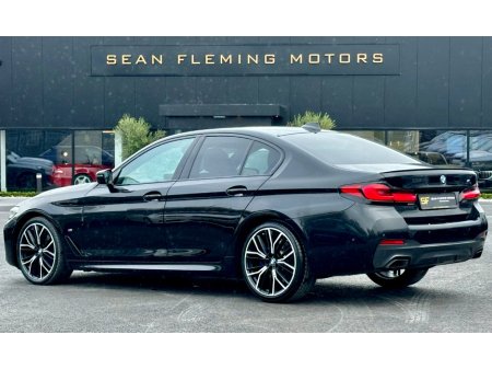2022 BMW 5-Series - photo 4
