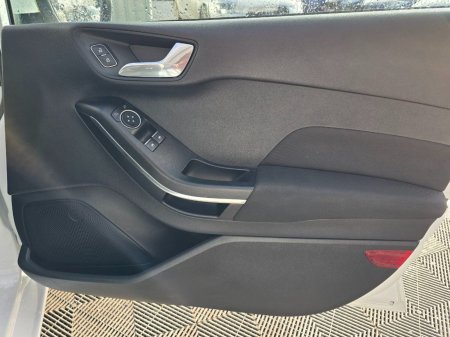 2018 Ford Fiesta - photo 13
