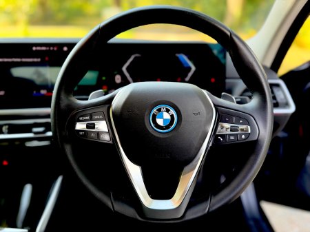 2023 BMW 3-Series - photo 36