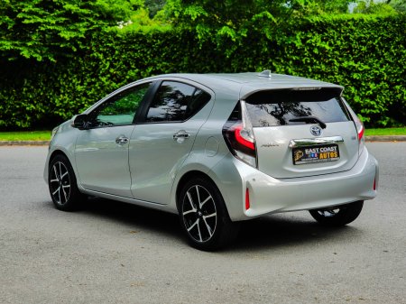2020 Toyota Aqua - photo 13
