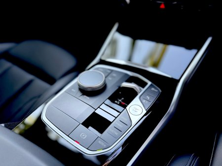 2023 BMW 3-Series - photo 37