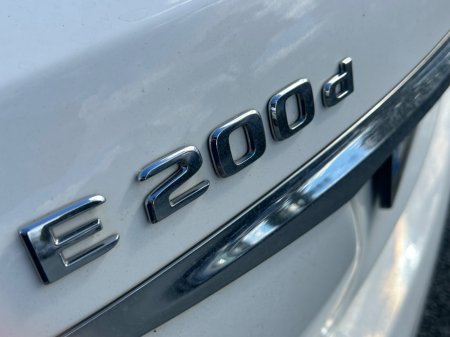 2020 Mercedes-Benz E-Class - photo 13