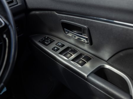 2019 Mitsubishi ASX - photo 18