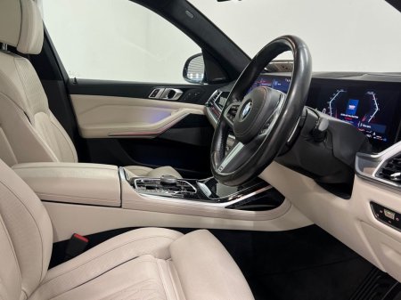 2023 BMW X7 - photo 7