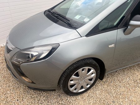 2014 Vauxhall Zafira - photo 14