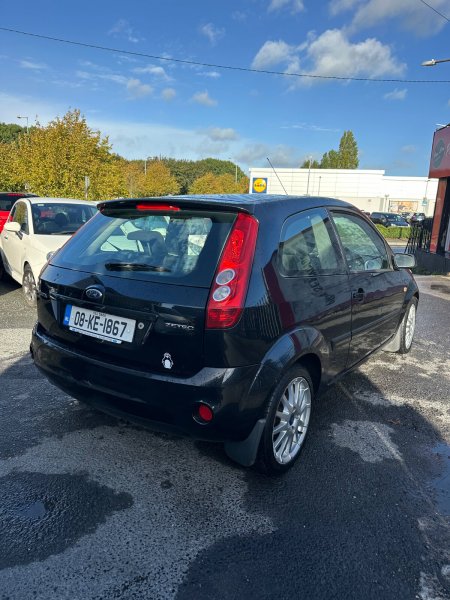 2008 Ford Fiesta - photo 6