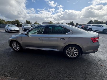 2020 Skoda Superb - photo 11