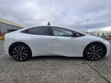2024 Toyota Prius - photo 8