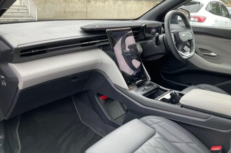 2025 Ford Explorer - photo 18