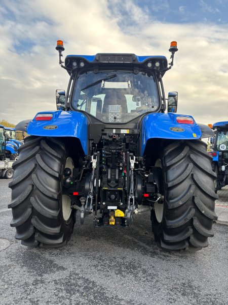 0 New Holland T7.225 - photo 4