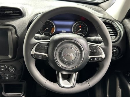 2024 Jeep Renegade - photo 13