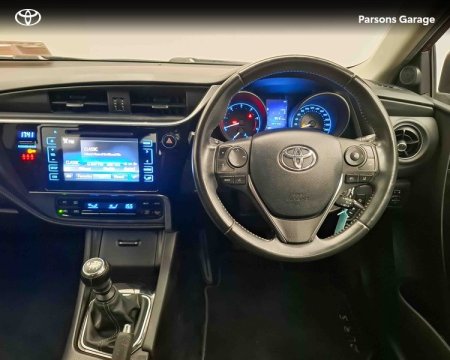 2017 Toyota Auris - photo 9