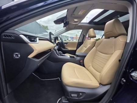 2025 Toyota RAV4 - photo 6