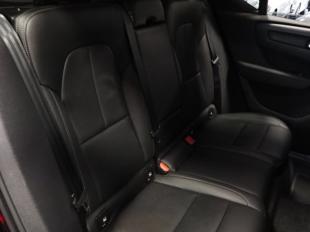 2020 Volvo XC40 - photo 29