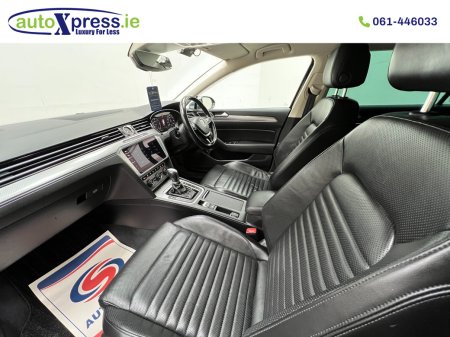 2020 Volkswagen Passat - photo 14