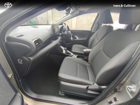 2022 Toyota Yaris - photo 5