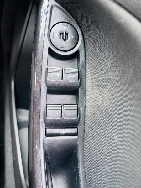 2016 Ford Focus - photo 17