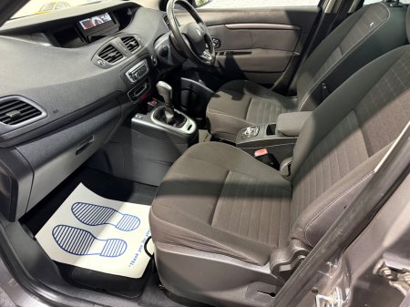 2015 Renault Grand Scenic - photo 10