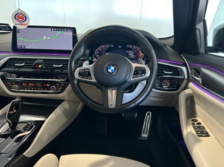 2024 BMW 5-Series - photo 15