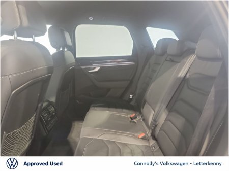 2022 Volkswagen Touareg - photo 7