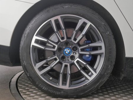 2024 BMW i5 - photo 14