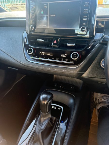 2020 Toyota Corolla - photo 8