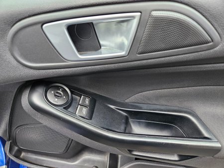 2017 Ford Fiesta - photo 17