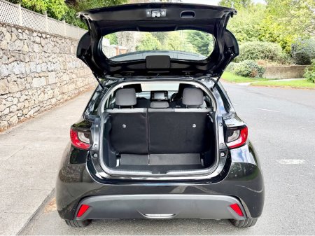2023 Toyota Yaris - photo 9