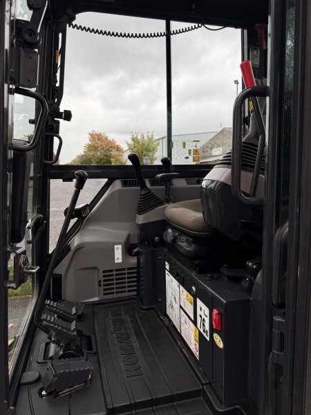 0 KOMATSU  - photo 11