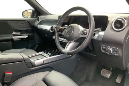 2025 Mercedes-Benz GLB - photo 9
