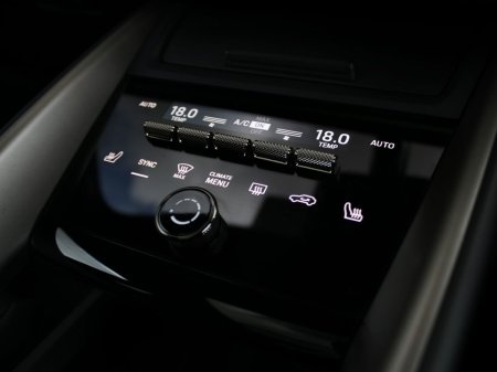 2026 Porsche Macan - photo 28