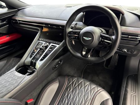 2025 Aston Martin DB12 - photo 22