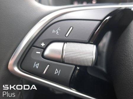 2025 Skoda Karoq - photo 16