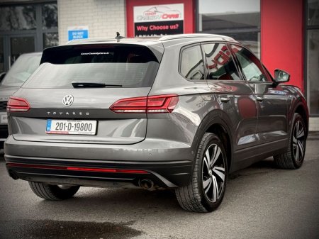 2020 Volkswagen Touareg - photo 7