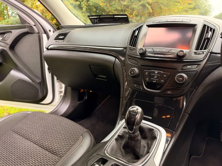 2016 Vauxhall Insignia - photo 16