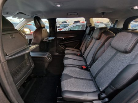 2018 Peugeot 5008 - photo 16