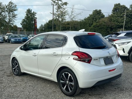 2017 Peugeot 208 - photo 4