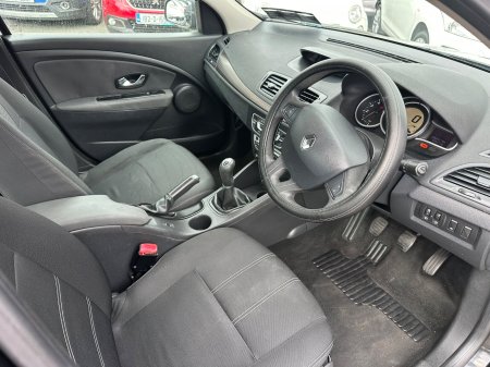 2011 Renault Fluence - photo 18