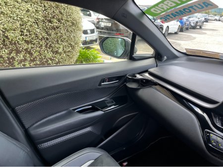 2021 Toyota C-HR - photo 15