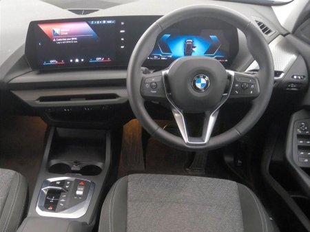 2026 BMW 1-Series - photo 5
