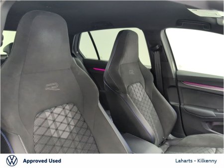 2025 Volkswagen Golf - photo 25